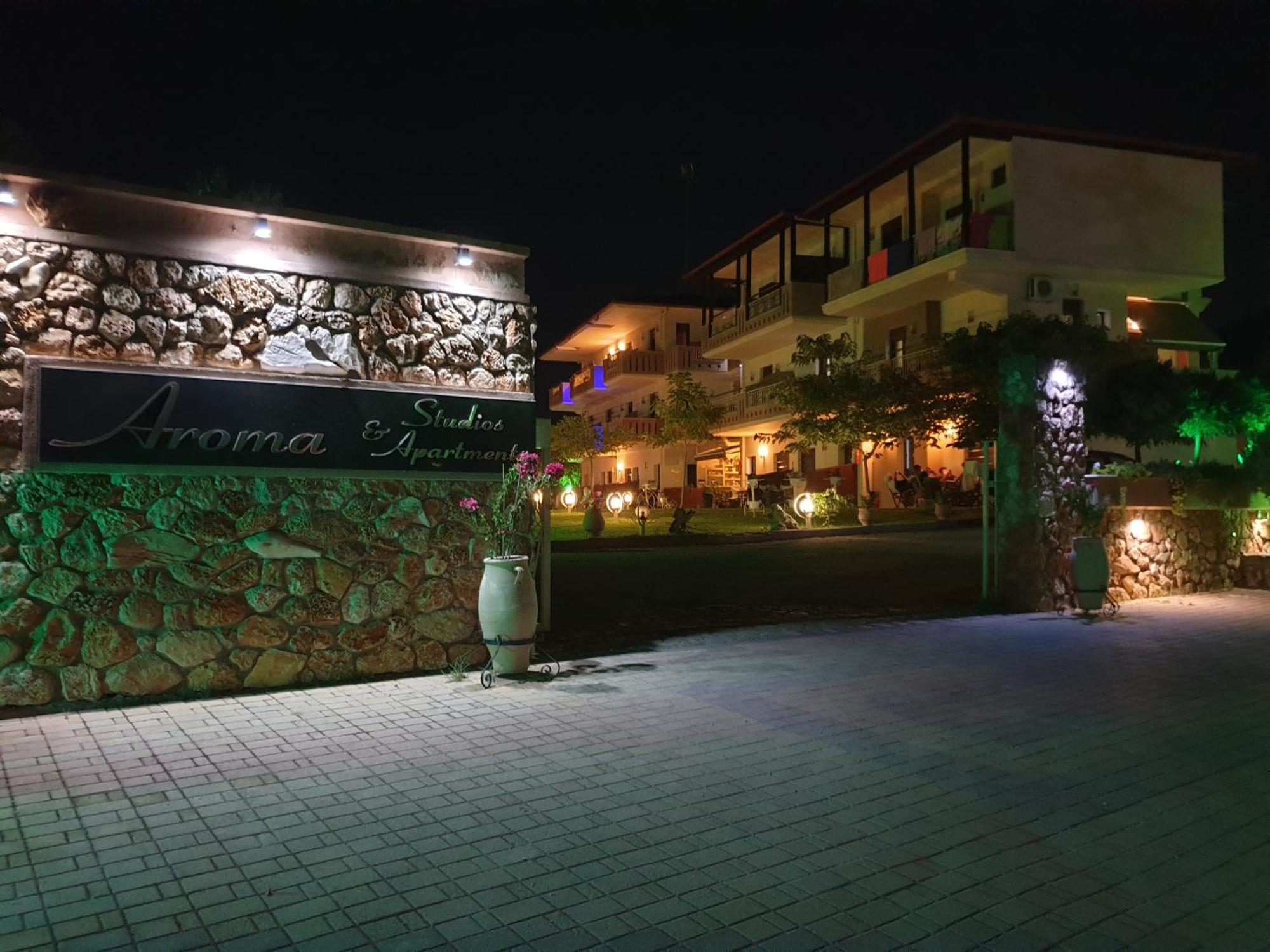 וורוורו Aroma Studios And Apartments מראה חיצוני תמונה