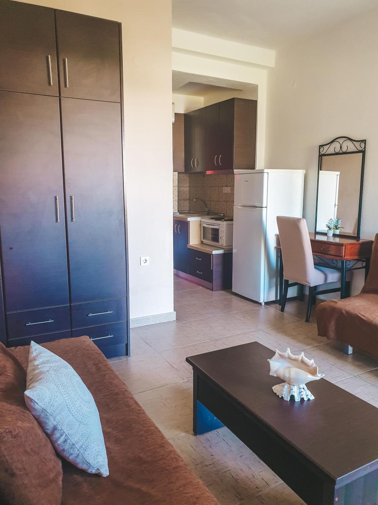 וורוורו Aroma Studios And Apartments מראה חיצוני תמונה