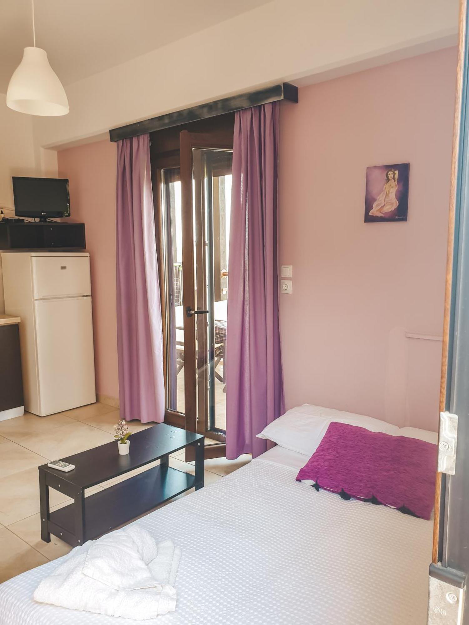 וורוורו Aroma Studios And Apartments מראה חיצוני תמונה